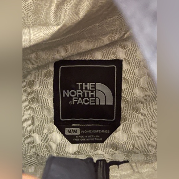 Hooded Northface women’s jacket - Picture 2 of 2